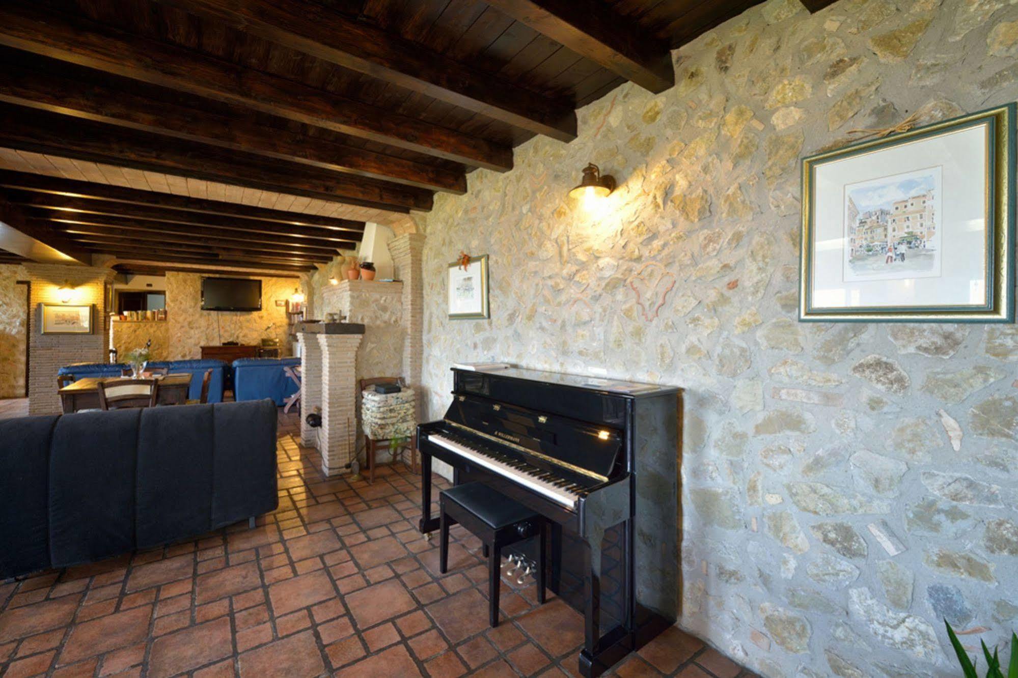 亿卡萨乐德勒盖斯特公寓 Castel San Pietro Romano 外观 照片